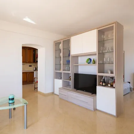 Relax By Interhome * Poggio (Imperia)